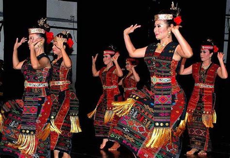 10 Tarian Tradisional Yang Tersebar Di Negara Indonesia