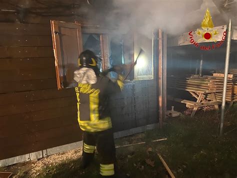 Mantenga alta la sua un gruppo di cittadini umbri ha deciso di inviare una lettera ufficiale al commissario straordinario figliuolo, domani in visita. Visso, casetta di legno avvolta dalle fiamme nella notte ...