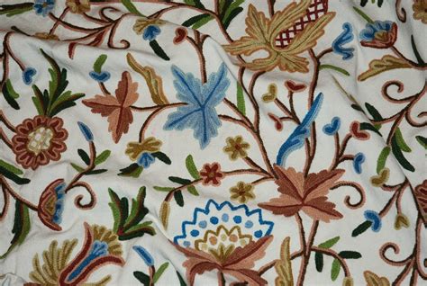 Cotton Crewel Embroidered Bedspread Off White Multicolor Flr1105