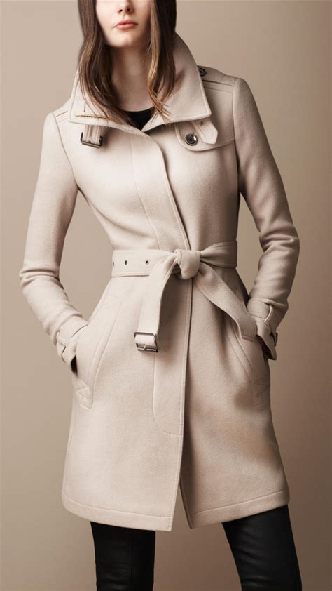 Ladies Belted Wool Coat Jacketin