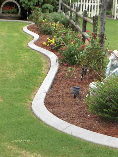 Whether you want to boost the curb appeal of your home or establish clear lines in your landscape, lawn edging is a practical and relatively inexpensive way to do so. Concrete Curbs|Lawn Edging|Garden Edging|Image Gallery
