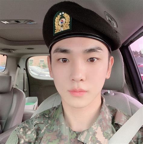 Shinee Fans Celebrate Keys Discharge From The Military Kpophit