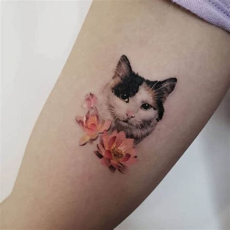 25 Cool Cat Tattoos To Honor Our Feline Friends Kitten Tattoo Cat