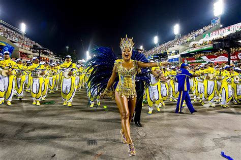 画像 2014年 リオのカーニバル パレードとクイーン NAVER まとめ