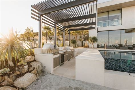 Carbon Beach Terrace Modern Estate — Burdge And Associates Architects