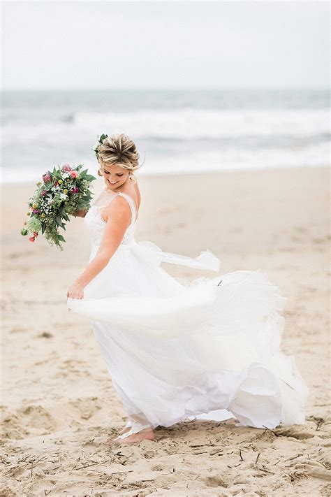 How about creating a tropical paradise right in the heart of nyc? Chic Boho Virginia Beach Wedding - Aisle Society