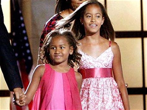 Sasha and malia bedrooms in white house. Sasha Obama and Malia Obama's White House: Sasha's color ...