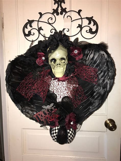 Halloween wreath, Scary winged skeleton, Halloween skeleton Wreath, XL ...