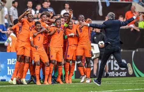 Welke voetbalwedstrijden worden er deze week gespeeld? Deze zaken vielen op bij Oranje Onder 17 | Nederlands ...
