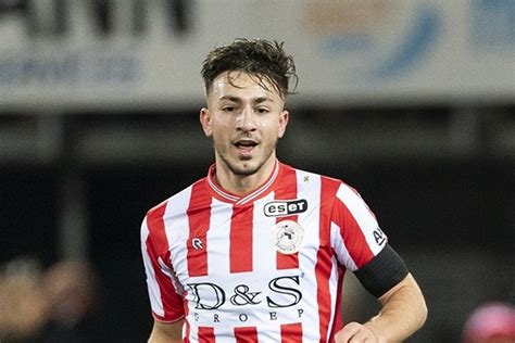 Goals from conor chaplin and carlton morris inflicted the bees' first defeat since. Indrukwekkend debuut Dervisoglu brengt twijfel bij ...