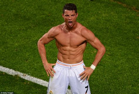 Cristiano Ronaldo Reaches 110 Goals In Champions League Daily Mail Online
