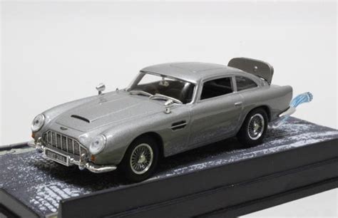 Diecast Aston Martin Db5 Model 143 Scale Silver Vb3a103