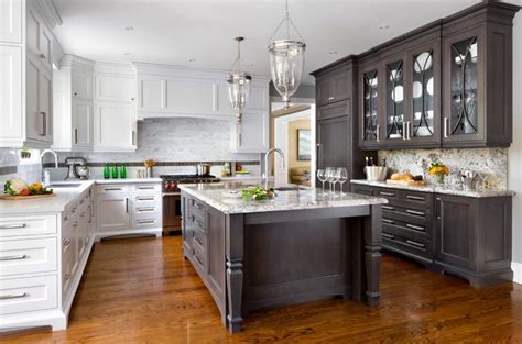 It can handle high heat, grease, and other kitchen hazards because every grain is dense and strong. Should Kitchen Cabinets Match The Hardwood Floors?