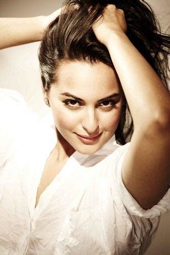 5 Sizzling Pictures Of Bollywood Celebrity Sonakshi Sinha Af Celebrities Zone