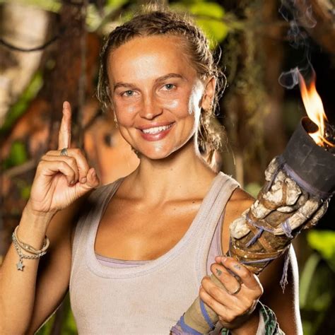 They Found Love On S Of Australian Survivor Now Mark And Samantha Are Back For Blood Vs Water