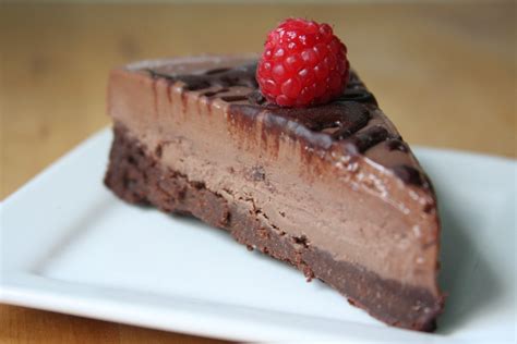 Gluten free, dairy free, and egg free.omg! Chocolate Brownie Icecream Cake | GlutenFreeFix