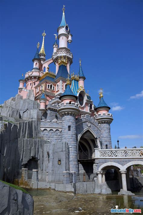 The Beautiful Sleeping Beautys Castle In Disneyland Paris Disneyland