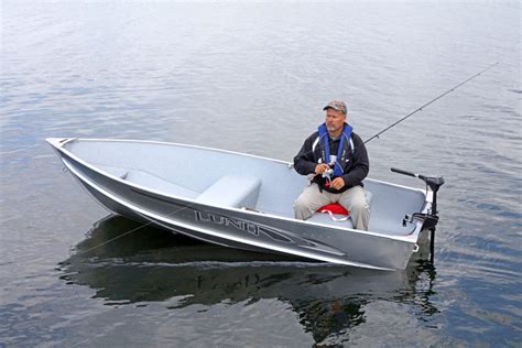Outboard Small Boat A 12 Lund Sport Fishing Aluminum 3 Person