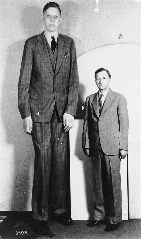 Difficult People Worlds Tallest Man By Guinness World Recordss Till