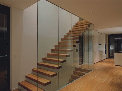 Entsprechend der energieeinsparverordnung (enev 2014) müssen nachträglich gedämmte kellerdecken. Bildergebnis für treppe glaswand | haus | Pinterest ...