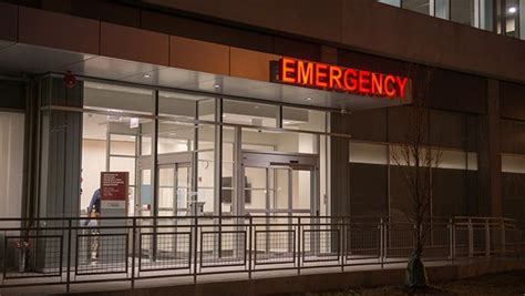 When To Go To The Emergency Room Vs An Urgent Care Clinic Emergency Room