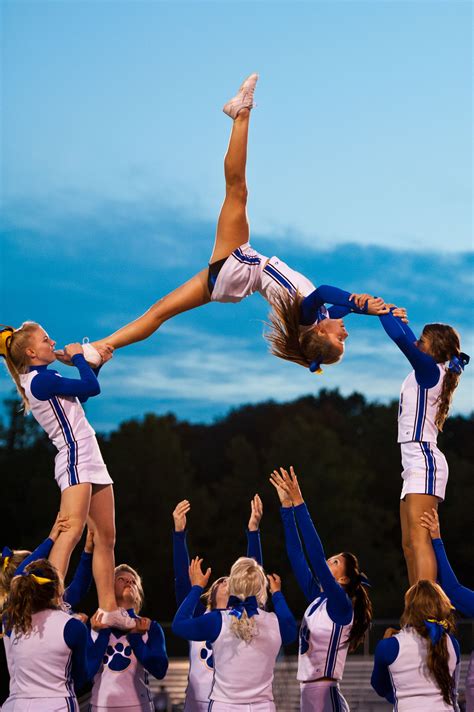 Cheerleader Cheer Aesthetic Cheer Poses Cheerleading