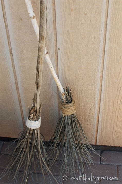 How do you make a broom? Make your own Witch Brooms and Halloween Signs