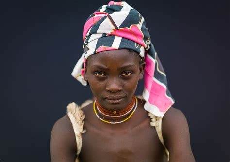 portrait of a mucubal tribe woman namibe province virei … flickr