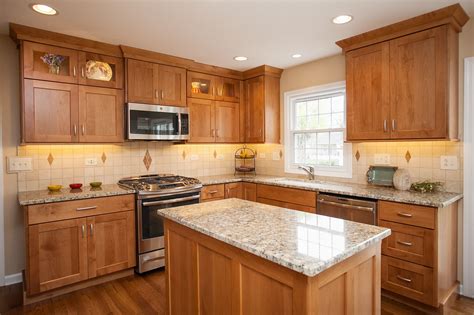 Best Ways To Makes Kitchen Color Ideas With Oak Cabinets