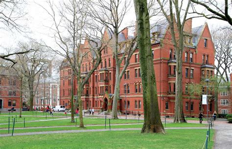 Harvard University Boston Usa Address Timings Entry Fee Holidify