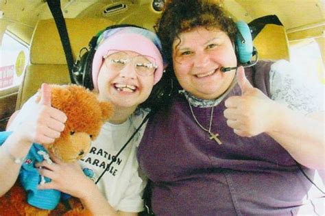 13 Chilling Photos Of Gypsy Rose And Dee Dee Blanchard You Need To See