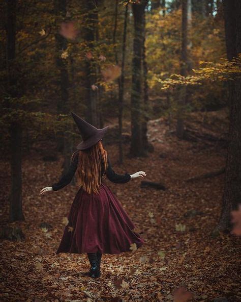 Autumn Witch By Natalialefay Photographie D Halloween Halloween