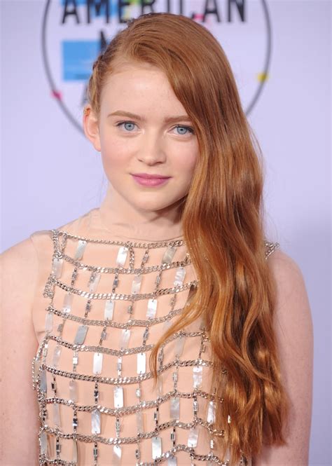 Sadie Sink Hair And Makeup At The 2017 American Music Awards Popsugar Beauty Photo 19