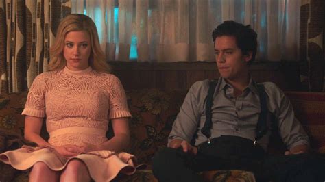 Betty And Jughead Finally Had Sex On Riverdale And Everyone Is Losing