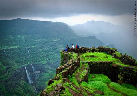 Shree residency offers beautiful 1 & 2 bhk flats which everyone can dream of. Rajmachi Fort: Trekking in Maharashtra - Wallpaper Gallery