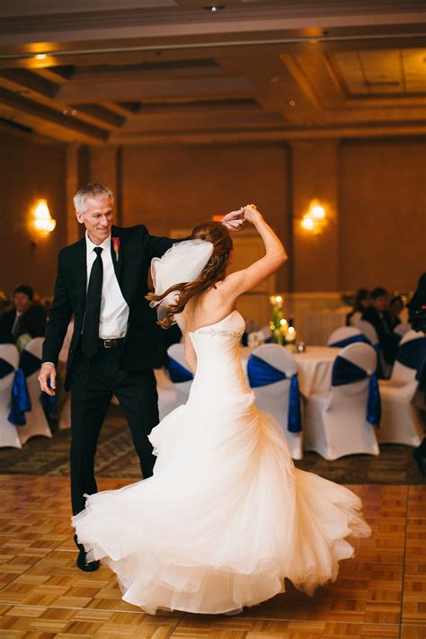 love and sex 38 tear inducing father daughter wedding moments popsugar love and sex