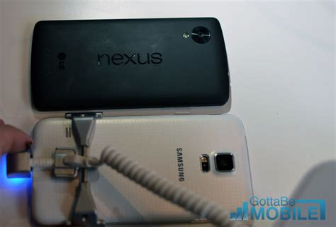 Samsung Galaxy S5 Vs Nexus 5 Video