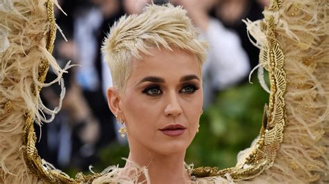 katy perry s long blonde hair is a throwback look stylecaster