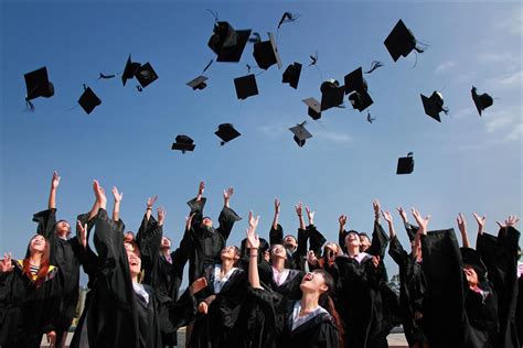 8 Benefits Of Earning A College Degree Jodamaster