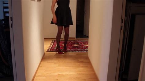 Dressed In Leather Skirt And Red High Heels Play Till Cum