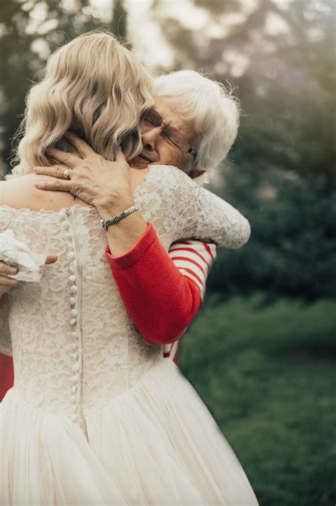 Bride Surprises Grandma By Wearing Her Wedding Gown 55 Years Later