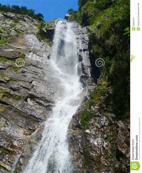 Waterfall In Lushan Mountains Stock Photo Image Of Scenes Lushan