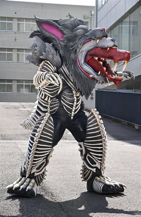 Pin By よーた On 怪獣 Creature Design Monster Design Creepy Costumes