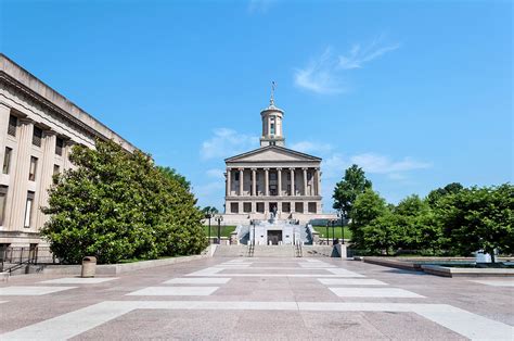 Tennessee State Capitol Building In Nashville Photograph By Fernando