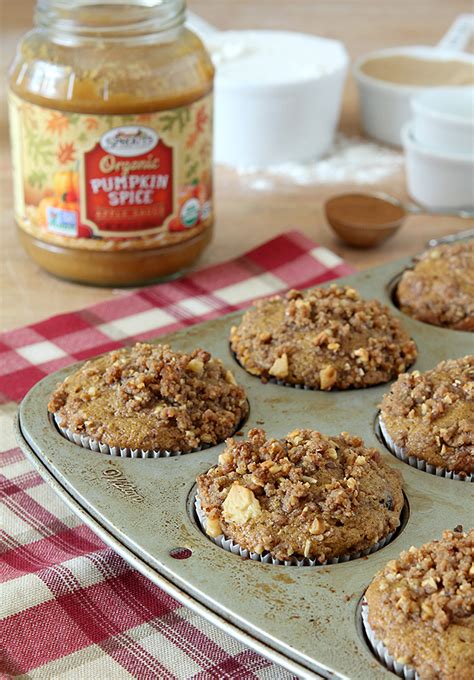 Pumpkin Spice Muffins With Molasses Walnut Crumble Creative Culinary