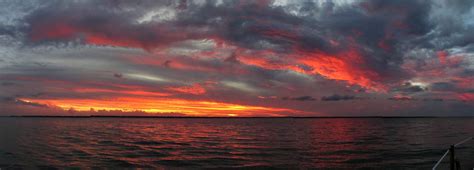 Fraser Island Sunset Two At Sea