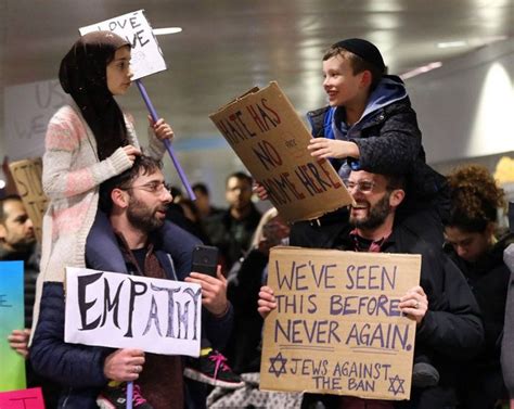 6 Heartwarming Acts Of Solidarity Between Jews And Muslims Amid Wave Of