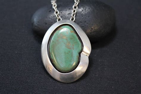 Stunning Sterling Silver Signed Native American Green Turquoise