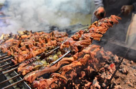 With large pots of money and bragging rights up for grabs these pitmasters have more to worry about. Chewing the Fat with Pakistan's BBQ Masters | Voice of ...