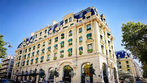 así es the peninsula parís uno de los hoteles más exclusivos de francia —